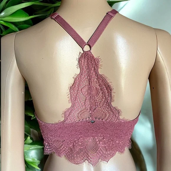 Victoria's Secret PINK Eyelash Lace High-Neck Bralette - Picture 5 of 16